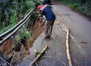 Jalan Rusak Jampangkulon-Ciguyang Viral, UPTD PU Pastikan Perbaikan Masuk Prioritas 2025