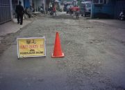 Dinas PU Sukabumi Tambal Jalan Alternatif Warung Ceuri-Purwasari Demi Kenyamanan Pengendara