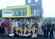 Dispar Kabupaten Sukabumi Turut Mendampingi para Asesor UNESCO Kunjungi Sentra Opak Ketan Jampang