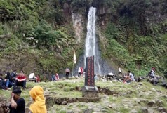 Curug Cibereum yang terletak di Desa Sudajayagirang