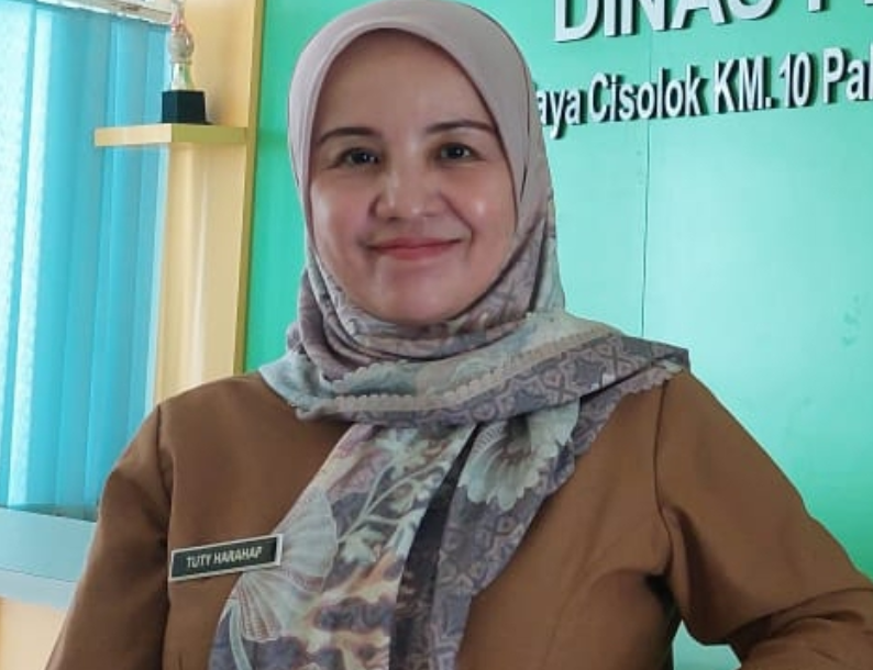 Sri Hastuti Harahap Kadis Kepala Dinas Pertanian