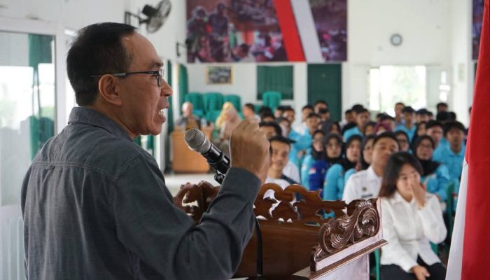 Sekda Menggarisbawahi Perlunya Disiplin, Tanggung Jawab, dan Standar Prosedur Operasional (SOP) di SPPG.