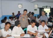 Kapolres Kepulauan Seribu Pantau Langsung Tes Psikologi Calon Relawan SPPG di Cipinang Muara