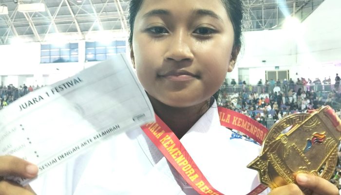 Siswi SMP Sukabumi Raih Medali Emas Karate di Kejuaraan Internasional Jakarta