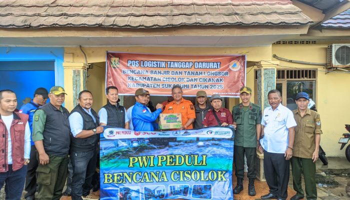 Kolaborasi PWI Peduli Kabupaten Sukabumi dan Perhutani, Salurkan Bantuan Nyata ke Warga Cisolok