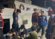Patroli Malam Bareng TNI dan Warga, Polsek Kepulauan Seribu Utara Gencarkan Siskamling