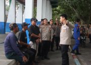 Kapolres Kepulauan Seribu Sambangi Nelayan dan Pengemudi Bentor di Pulau Tidung, Titip Pesan Jaga Jakarta