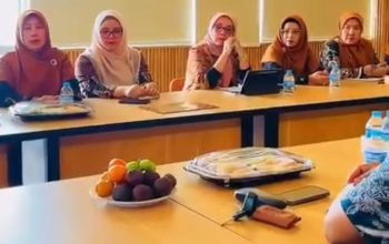 Kadis KUKM Sri Hastuty Ikuti Rapat Dekranasda, Bahas Evaluasi Program 2025 & Susun Rencana Kerja 2026