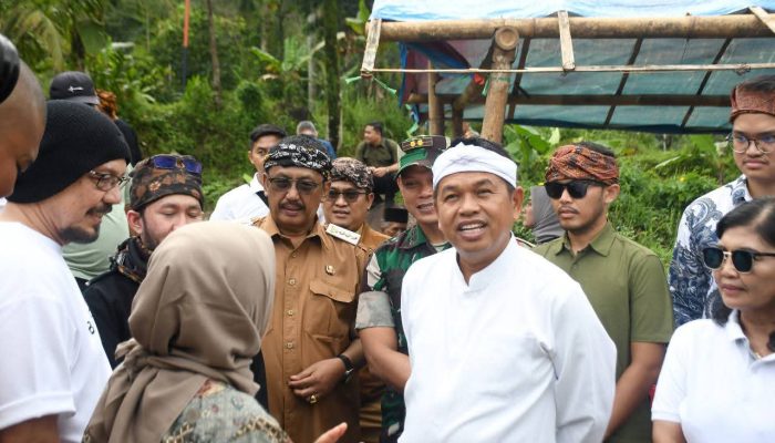 Bersama Bupati Sukabumi, KDM Resmikan Renovasi PLTMH Ciganas 