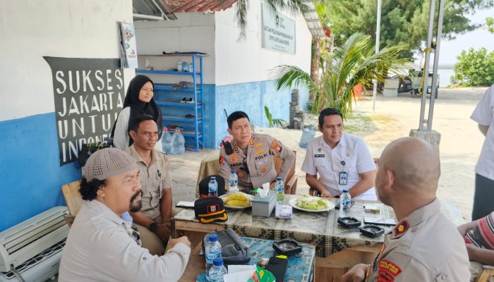 Jumat Curhat di Pulau Kelapa, Kapolres Kepulauan Seribu Tegaskan Waspada 3C dan Manfaatkan Layanan 110