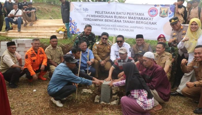 Kepala Dinas Perkim Dampingi Bupati Sukabumi Tinjau Pembangunan Huntap di Jampangtengah