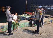 Polsek Kepulauan Seribu Utara Laksanakan Patroli Malam Gabungan Cegah Gangguan Kamtibmas