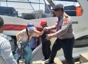Polres Kepulauan Seribu Rutin Gelar Strong Point di Dermaga, Pastikan Aktivitas Warga dan Wisatawan Aman
