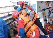 Detik-Detik Penyelamatan di Laut Utara Jakarta: KM Nabilah Bocor Dihantam Cuaca Buruk, Polisi Bergerak Cepat
