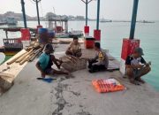 Bhabinkamtibmas Pulau Panggang Ajak Warga Jaga Kamtibmas Demi Wisata Aman dan Nyaman