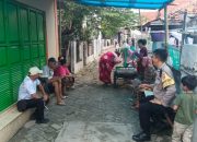 Bhabinkamtibmas Pulau Kelapa Sambang Warga, Ajak Jaga Kamtibmas dan Sosialisasikan Layanan 110