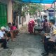Bhabinkamtibmas Pulau Kelapa Sambang Warga, Ajak Jaga Kamtibmas dan Sosialisasikan Layanan 110