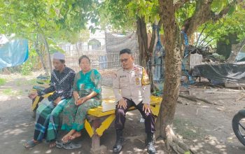 Bhabinkamtibmas Pulau Untung Jawa Ajak Warga Jaga Kamtibmas dan Ciptakan Lingkungan Wisata Aman