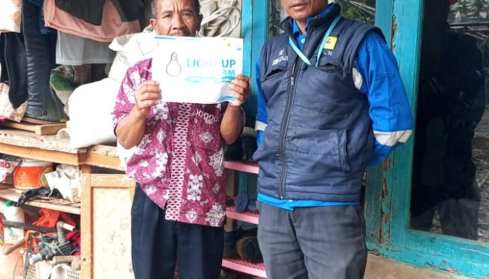 ‎Cahaya Harapan dari Gandasoli, Listrik Mandiri untuk Ahmad Tabroni