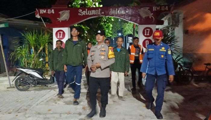 Patroli Malam Ramadhan Gabungan, Polsek Kepulauan Seribu Selatan Bersama TNI dan Satpol PP Perkuat Siskamling Cegah Guantibmas