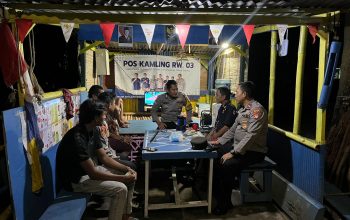 Patroli Malam Ramadhan, Polsek Kepulauan Seribu Selatan Bersama TNI dan Satpol PP Perkuat Siskamling Cegah Gangguan Kamtibmas