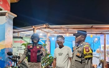 Patroli Gabungan Siskamling Polsek Kepulauan Seribu Selatan, Sosialisasikan Layanan 110 dan Barcode Aduan Masyarakat