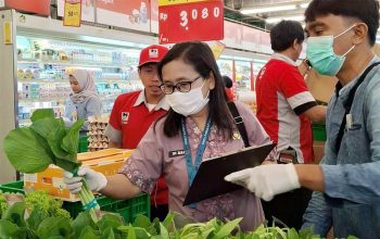 Jelang Lebaran Sudin KPKP Jakut Lakukan Pengawasan  Pastikan Aman dan Segar.