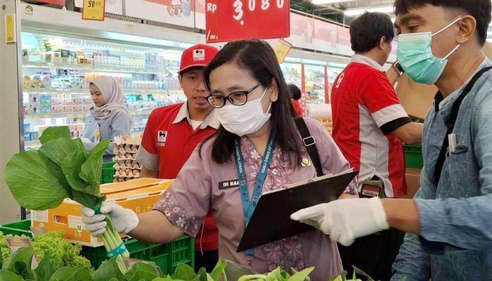 Jelang Lebaran Sudin KPKP Jakut Lakukan Pengawasan  Pastikan Aman dan Segar.