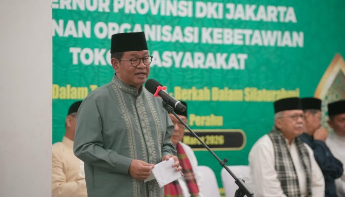 Pramono Anung Tegaskan Budaya Betawi Fondasi Jakarta Menuju Kota Global Saat Buka Bersama di Masjid Tangkuban Perahu,
