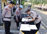 Kapolres Kepulauan Seribu Pimpin Upacara Sertijab Kasat Polairud dan Kasat Intelkam