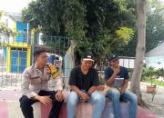 Bhabinkamtibmas Pulau Panggang Sambangi Warga, Sosialisasikan Layanan Polri 110 Gratis 24 Jam