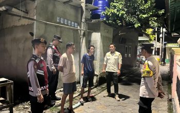 Patroli Malam Gabungan Polsek Kepulauan Seribu Utara Intensifkan Siskamling dan Sosialisasi Layanan 110