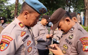 Gaktiplin Usai Apel Pagi, Polres Kepulauan Seribu Cek HP Anggota Pastikan Bebas Judi Online
