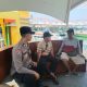 Bhabinkamtibmas Pulau Kelapa Sambangi Warga, Sosialisasikan Layanan Polri 110 dan Perkuat Kamtibmas