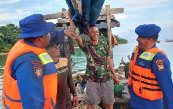 Patroli Dialogis Satpolairud Polres Kepulauan Seribu Perkuat Keamanan Laut dan Sosialisasikan Layanan 110