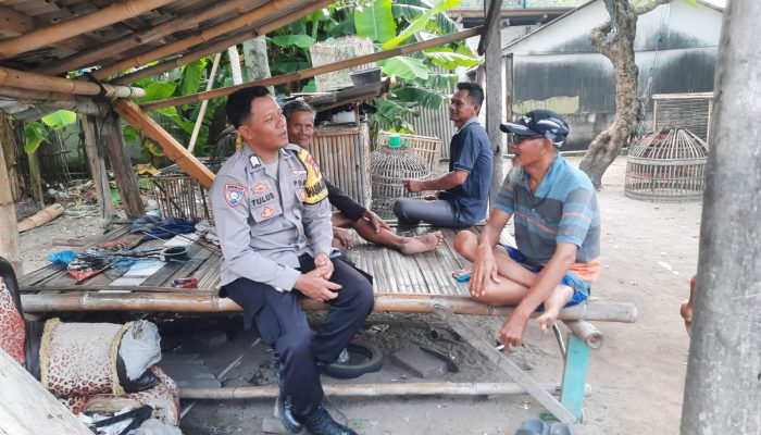 Bhabinkamtibmas Pulau Lancang Sambang Warga, Sosialisasikan Layanan Polri 110 dan Perkuat Kamtibmas
