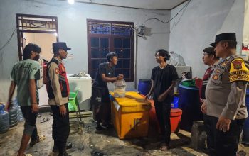 Patroli Gabungan Malam, Polsek Kepulauan Seribu Utara Cegah Guantibmas dan Sosialisasikan Layanan 110