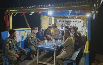 Patroli Gabungan Malam, Polsek Kepulauan Seribu Selatan Sosialisasikan Layanan 110 dan Antisipasi Guantibmas