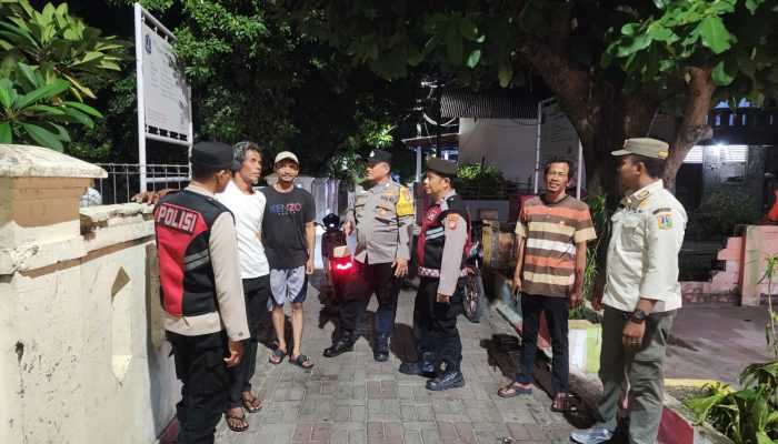 Patroli Malam Gabungan Polsek Kepulauan Seribu Utara, Cegah Tawuran dan Kejahatan Jalanan