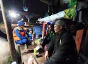 Patroli Satpolairud Polres Kepulauan Seribu Gelar Ngopi Kamtibmas Bersama Nelayan, Jaga Wilayah Tetap Aman Selama Liburan Wisatawan