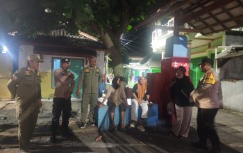 Sinergitas TNI-Polri Bersama Satpol PP dan Potmas, Polsek Kepulauan Seribu Utara Intensifkan Patroli Malam Cegah Guantibmas