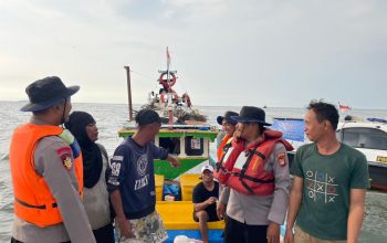 Patroli Dialogis Laut Satpolairud Polres Kepulauan Seribu, Sosialisasikan Call Center 110 dan Antisipasi Kejahatan