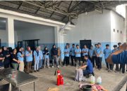 Polres Kepulauan Seribu Gelar Sosialisasi Keselamatan Kerja bagi Relawan SPPG Polri Cipinang Muara 4