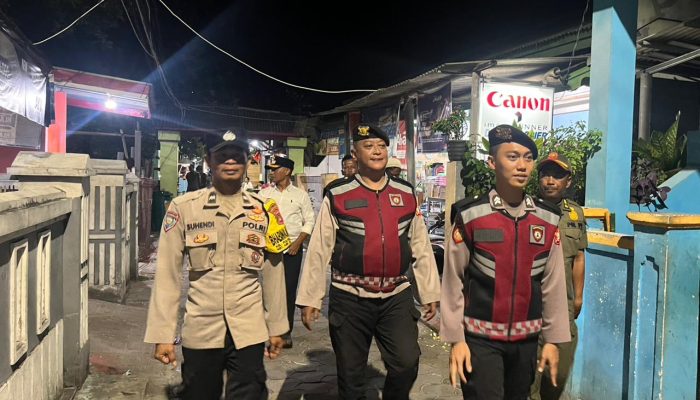 TNI-Polri Bersama Satpol PP dan Potmas Gelar Patroli Malam dan Sosialisasi Layanan 110 Antisipasi Tawuran serta 3C di Kepulauan Seribu Utara