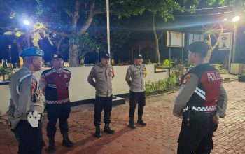 Patroli Dini Hari, Polisi Sosialisasikan Call Center 110 kepada Warga dan Antisipasi 3C
