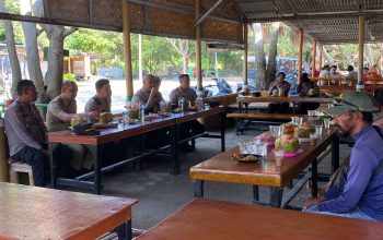 Kapolres Kepulauan Seribu Gelar Jumat Curhat di Pulau Panggang, Ajak Warga Jaga Kamtibmas dan Waspada Cuaca Buruk