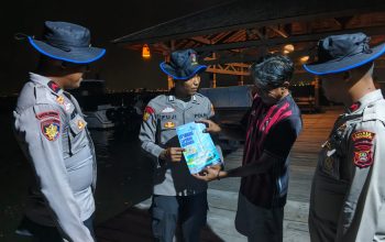 Satpolairud Polres Kepulauan Seribu Gelar Patroli Dialogis Laut untuk Ciptakan Wisata Aman, Antisipasi 3C dan Sosialisasikan Call Center 110
