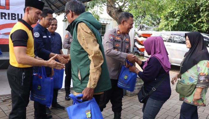Polres Kepulauan Seribu Gelar Jumat Peduli Bersama Sabuk Kamtibmas, Perkuat Sinergi dengan Komunitas Ojol