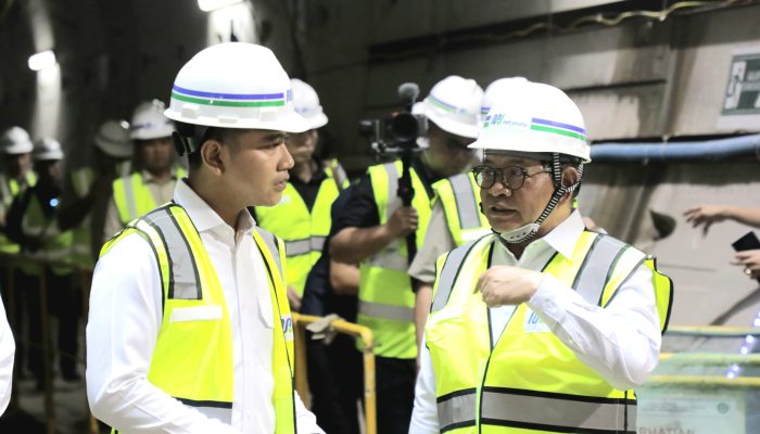 Pramono Dampingi Wapres Gibran Tinjau Pembangunan MRT Jakarta Bundaran HI-Kota 