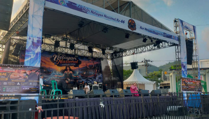 Lomba Karaoke Lintas Usia Warnai Hari Nelayan Palabuhanratu ke-66
